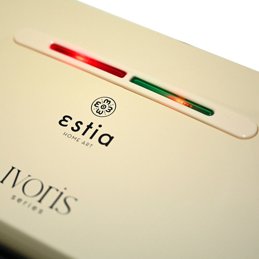 <h2>ESTIA IVORIS 06-19150 ΤΟΣΤΙΕΡΑ ΓΚΡΙΛΙΕΡΑ 1300W ΚΡΕΜ</h2>
ΠΕΡΙΓΡΑΦΗ
ΧΑΡΑΚΤΗΡΙΣΤΙΚΑ
ΟΔΗΓΙΕΣ ΧΡΗΣΗΣ
ΟΓΚΟΜΕΤΡΙΚΑ ΣΤΟΙΧΕΙΑ
ΠΕΡΙΓΡΑΦΗ

Δημιουργήστε τέλεια τοστ γρήγορα και αποτελεσματικά με την τοστιέρα Ivoris. Με ισχύ 1300W και ειδικές αντικολλητικές πλάκες grill